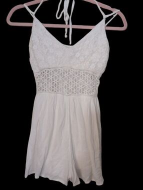 Abercrombie & Fitch Romper Fully Lined Inside. White Label, Size Small